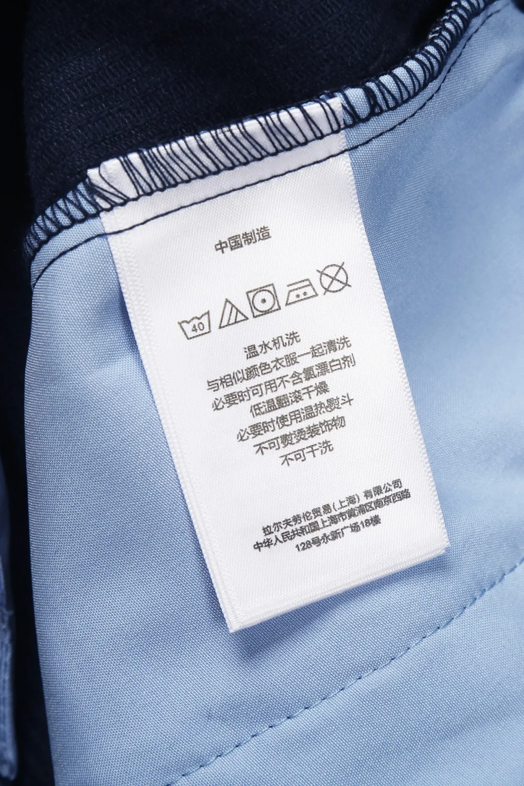 P190 Actual photo [Hot in summer] Style number: 25053# Color: Dark blue/off-white/light pink/coffee size: S to 1.2 Bronze gas eyes Customized brand RL letter pendant clock Green cotton waist rope ✅ - 100% restored workmanship A-line five-point fit Double pockets on the back Double stitched light independent waistband ✅ - RL/corduroy summer shorts Full of loose elastic band style Stiff version super neat Suede texture high-end pull-up matching shirt T-shirt Long-sleeved N-kind style Super feel on the upper body The laziness makes me feel full. The colors are super refreshing and clean. It has a high-quality texture.
